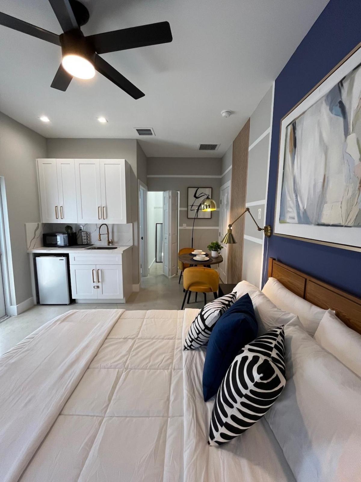 Explore Miamis Little Havana Apartamento